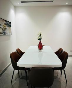 The address, Colombo