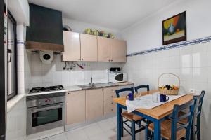 T2 Flor De Liz - Monte Gordo