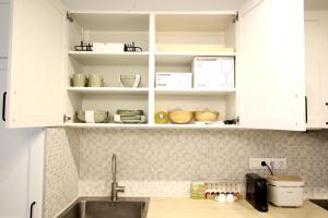 Erkel Estate at Kalvin ter, 4 people, 2 bathroom, free parking