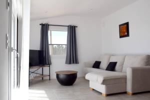 Maison Rouergue 4 à 6 pers avec piscine partagée