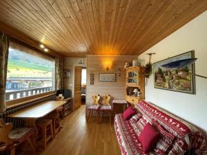 Appartement cosy 4 pers, au coeur de Crest-Voland, proche pistes, parking, balcon - FR-1-733-80