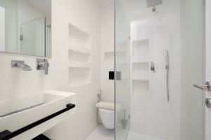 Sophisticated Paros Getaway