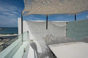 Sophisticated Paros Getaway