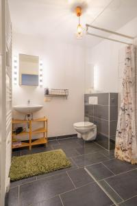 Central Art Maisonette