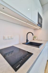 Kasprzaka 29 Bliska Wola Tower By Perfect Apart