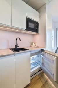 Kasprzaka 29 Bliska Wola Tower By Perfect Apart