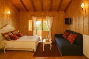 Aithra Boutique Hotel