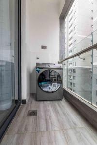 modern serenity suites apartments with swimming pool,modern equipped gym,private parking space, children playing ground, proximity to major shopping malls and unbeatable city views