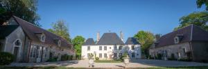 Appart'hotels Le Chateau du Sollier - Charme calme et confort climatisation a 5mn du peage : photos des chambres