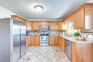 Game Room, Deck and Fire Pit Covington Township Gem