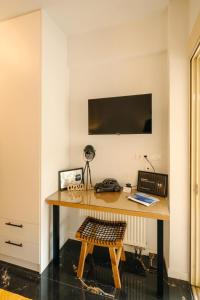 Mantisses 4 Studio Kalamata