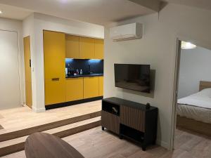 Stylish Central Cannes Apartment