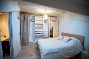 Stylish Central Cannes Apartment