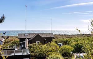 3 Bedroom Beautiful Home In Grenaa