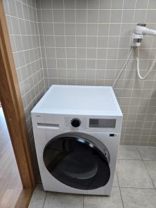 Revalia Fahle Airport Bus-Station Apartments with Best views