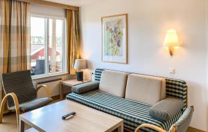 Gorgeous Home In Hok With Wifi