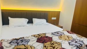 Mahashivaya Guest House