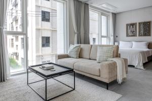 Blueground ID1 Nonhyeon City view AC SEL-1