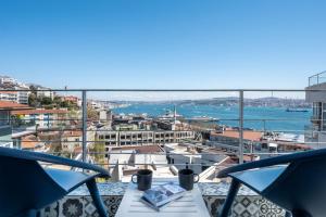 Stay Beyond the Bosphorus #4