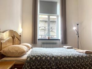 Руська 18, зі світлом ,краща локація в серці старого Львова