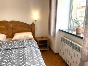 Руська 18, зі світлом ,краща локація в серці старого Львова