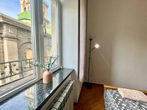 Руська 18, зі світлом ,краща локація в серці старого Львова