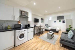 2 Modern Studio Apartments in Shoreditch