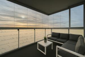 City Home Finland Panorama Suite - New Luxury Suite with Own SAUNA, One Bedroom, Spacious Balcony with City Views and Great Location next to Nokia Arena