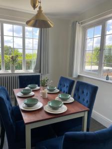 Mill Down Cottage Vineyard Retreat