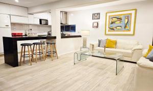 Comfortable & Modern 3BR Apartment in Cerro Azul