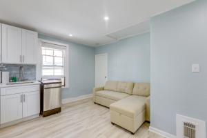 2 Blocks to Beach Sunny Ocean Grove Apartment