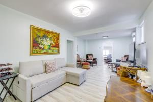 Walk to Ocean Grove Beach Apt in New Jersey