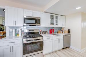 Walk to Ocean Grove Beach Apt in New Jersey