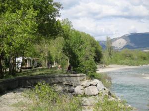 Campings Les Acacias : photos des chambres