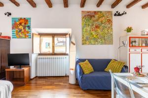Monolocale sui tetti di Bologna - Via Indipendenza