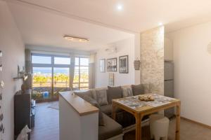 Refined studio with sea view