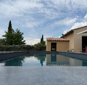 Maisons de vacances Maison 120m, jardin, parking, piscine : photos des chambres