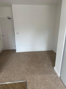 Cosy Folly 3Bed Apartment - Free Parking & WiFi