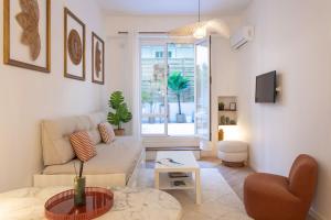 #55 Sun terrace AC & Wifi 10mins walk to Sea & oldtown - 3-gwiazdkowe hotele w mieście Nicea