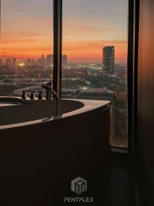 PENTPLEX DUPLEX West lake Ha Noi