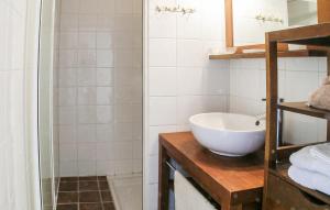 Maisons de vacances Lovely Home In Talmont De St Hilaire : Maison de Vacances 2 Chambres