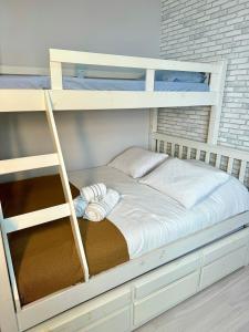 Apartamento em condomínio familiar