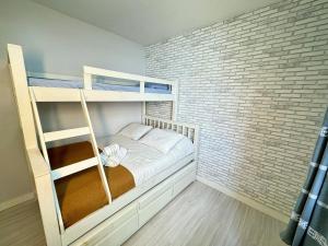 Apartamento em condomínio familiar