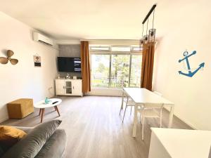 Beach Apartment Biograd I 50m from the Beach, Sea View & Free Parking