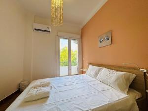 Acropolis Luxe Retreat