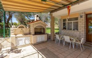 Amazing Apartment In Rab With Wifi