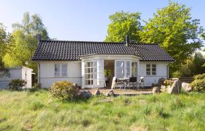 Amazing Home In Orø With Kitchen