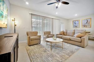 Indulge in Luxury Secret Hideaway in Clermont