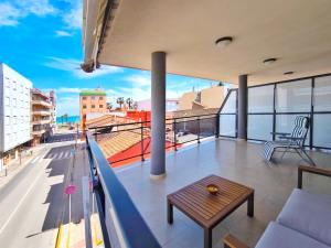 Apartamento con terraza en Playa Grau de Moncofa - 3hvězdičkové hotely ve městě Moncófar