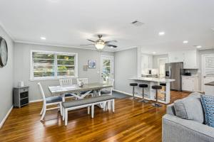 2967 Swan Lane